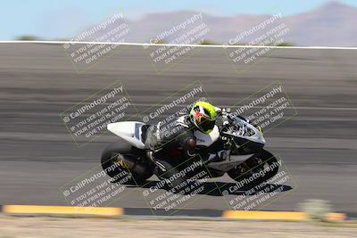 media/Apr-05-2024-Apex Assassins-CVMA Friday Practice (Fri) [[ee2ef04f2b]]/3-Racer 2/Session 3 (Bowl Speed Pans)/